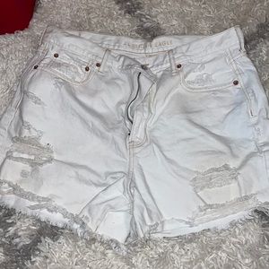 NEVER WORN American Eagle White Jean Shorts